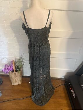 Ladies Express lace dress